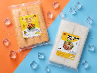 Flat-Lay-Werbeanzeige für gefrorene Meeresfrüchte mit Eis