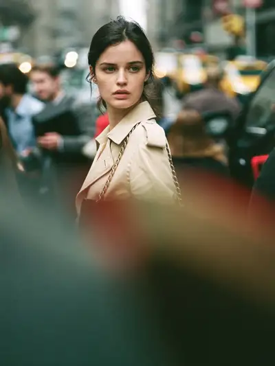 Cinematic Street Photography: Woman in Trench Coat