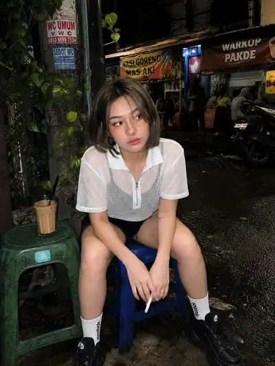Candid Street Portrait with Flash Photography
