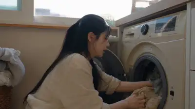 Ultra-Realistic Home-Vlog Laundry Montage