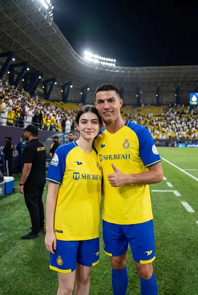 Stadium Photo with Ronaldo - Photorealistic Scene Prompt