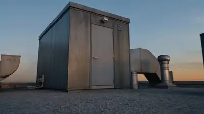 Hollywood Rooftop Action Sequence Prompt