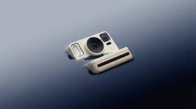 Effekt für Produktfotografie in Flüssigkeit - Luxuriöser Farbverlaufsstil