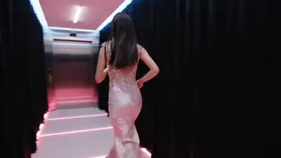 Cinematic Fashion-Comedy Elevator Vignette (Veo3)