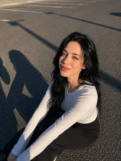 Golden Hour Candid Portrait Prompt