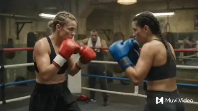 Roher Untergrund-Fitnessstudio-Boxkampf, ohne Choreografie