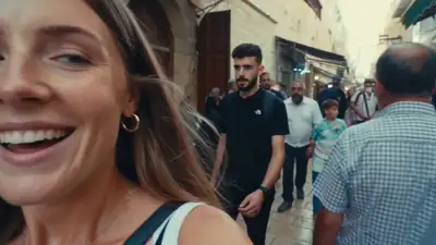 Vlog de marche dans la vieille ville de Jérusalem avec une esthétique DV portatif