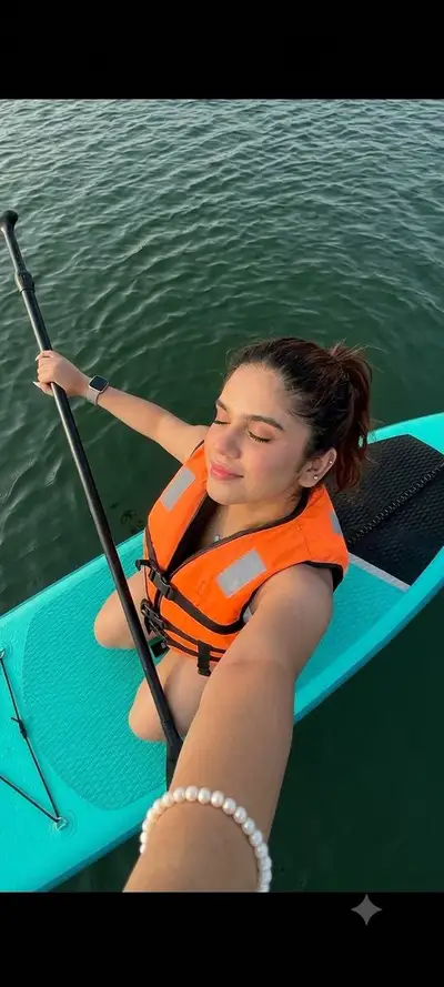Selfie realista de SUP (Stand Up Paddle)