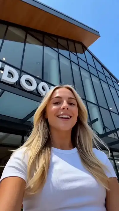 Selfie-Modus-Einkaufs-Vlog im Supermarkt, Seedance 2.0