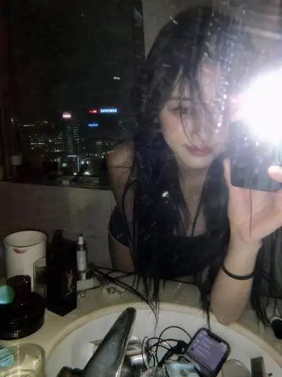 Moody Y2K Late-Night Mirror Selfie