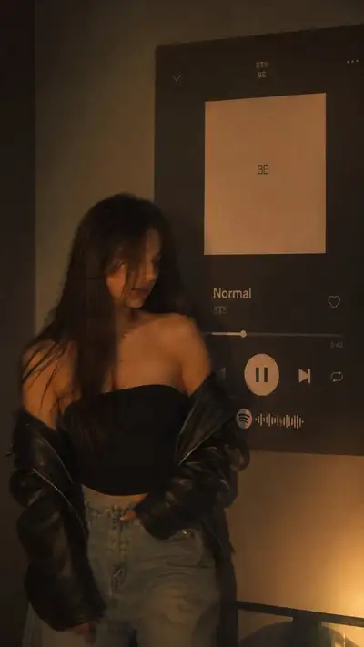 Moody Night TikTok Aesthetic Portrait