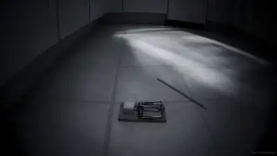 Souris rusée déjoue le piège - Style caméra de sécurité