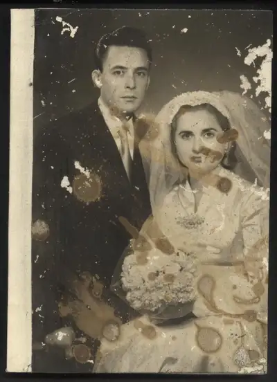 Restaurar uma antiga fotografia de casamento em preto e branco