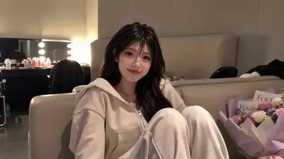 Idol Backstage Vlog Video Prompt