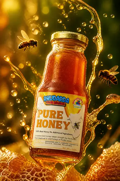 Pure Honey Bottle Product Shot with Splashing Droplets