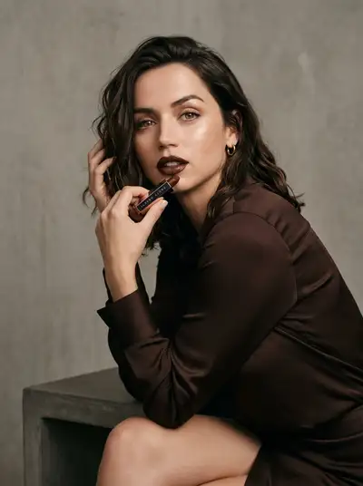 Luxury Beauty Ad with Celebrity