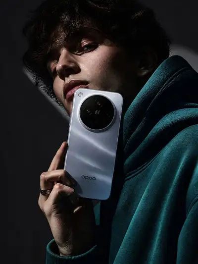 Publicité pour l'appareil photo du téléphone Oppo Find X9 Ultra