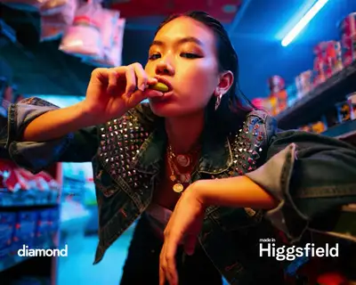 Diamond Effect: Neon Crystal Transformation