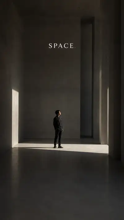 Foto de campanha minimalista SPACE de arquiteto em salão de concreto