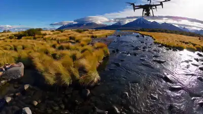 Indicaciones de guion gráfico para Sora: Río de la Patagonia FPV
