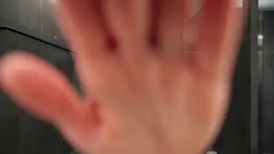 オフィスファッション変身ビデオプロンプト
