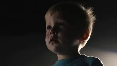 Prompt de vídeo cinematográfico de revelação de chefe final
