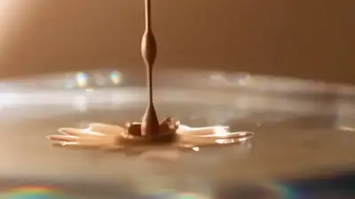 Fenty Beauty Macro Fond de teint Publicité commerciale