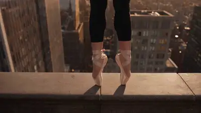 Spider-Man Style Urban Swing Video Prompt