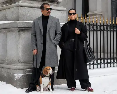 Retrato de Pareja Urbana Sofisticada en Invierno