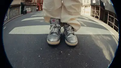 魚眼レンズを使ったアーバンファッションフィルム