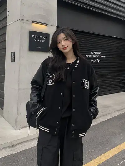 Streetwear Fashion Portrait Prompt