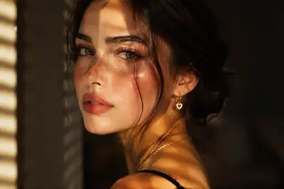 Hyper-Realistic Fashion Portrait of a Young Woman
