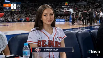 Realistic Broadcast Courtside Character Prompt