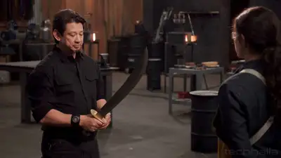 Escena de prueba de cuchillero de la realidad Forged in Fire